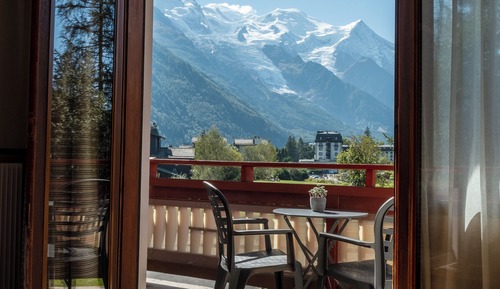 Comfort Room, Balcony, Mountain View