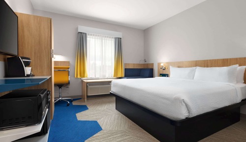 Room, 1 King Bed, Non Smoking