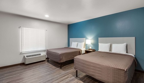 Room, 2 Queen Beds, Accessible, Non Smoking (Accessible Tub)