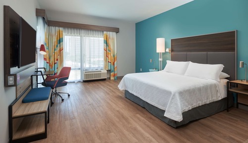 Room, 1 King Bed, Accessible, Ocean View (Hearing)