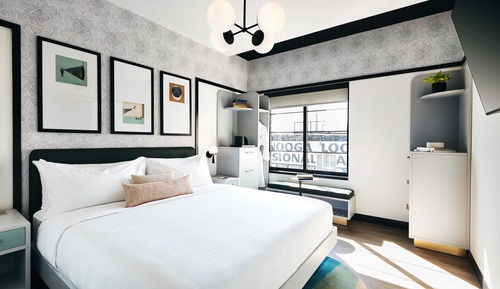 Room, 1 King Bed (Hearing Accessible)