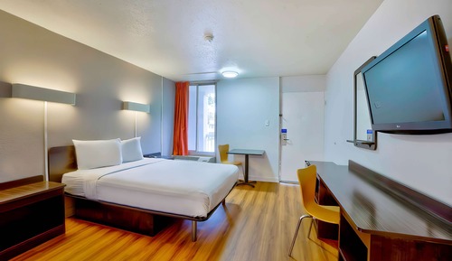 Standard Room, 1 Queen Bed, Smoking