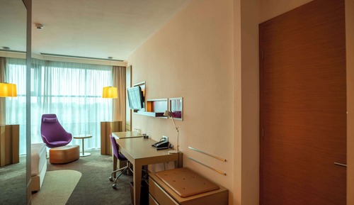 Twin Guest Room
