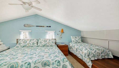 Loft Suite With Full Kitchen Plus Living room