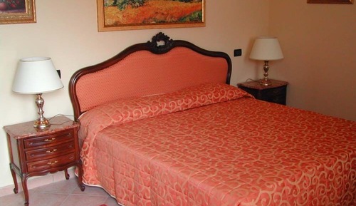 Classic Double or Twin Room, Garden View
