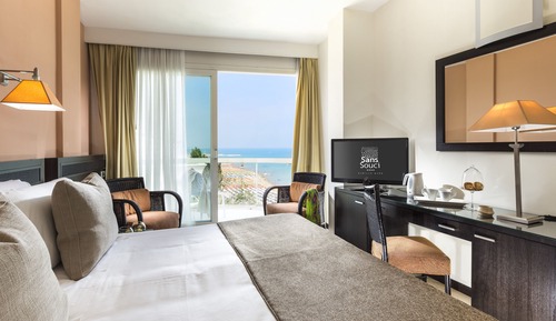 Quadruple Room, Partial Sea View