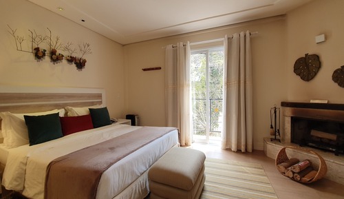 Deluxe Suite (Super)