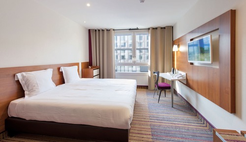 Comfort Room, 1 Double or 2 Twin Beds