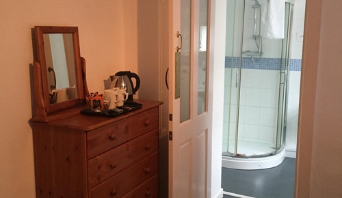 Standard Suite, Ensuite