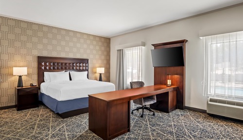 Studio, 1 King Bed, Accessible (Hearing)