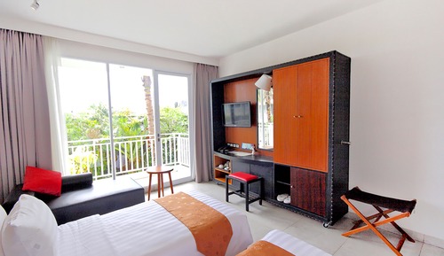 Deluxe Double or Twin Room, Pool View