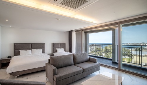 Premier Suite