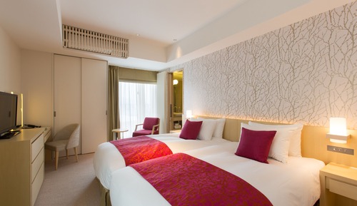 Deluxe Onsen Suite - Courtyard