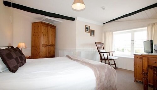 Double or Twin Room, Ensuite (SuperKingsize)