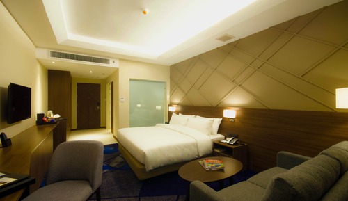 Premier Room, 1 King Bed, Non Smoking