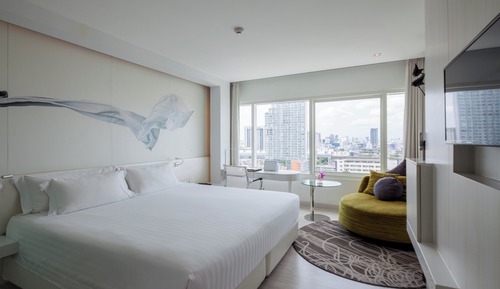 Superior Room, 1 King Bed, City View