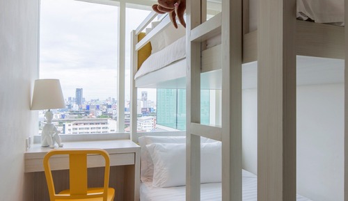 Family Room (Deluxe, Residence King + Bunk Beds)