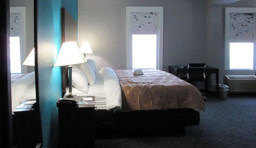 Efficiency, Suite, 1 King Bed, Non Smoking