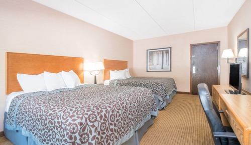Standard Room, 2 Queen Beds, Non Smoking