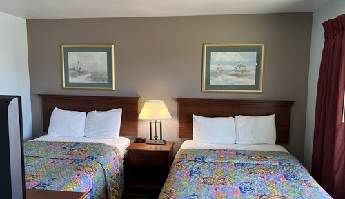 Standard Room, 2 Double Beds (No Pets Allowed)