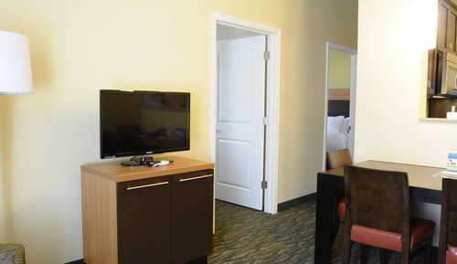 Suite, 2 Bedrooms, Corner