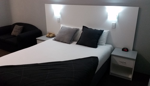 Queen Superior Room