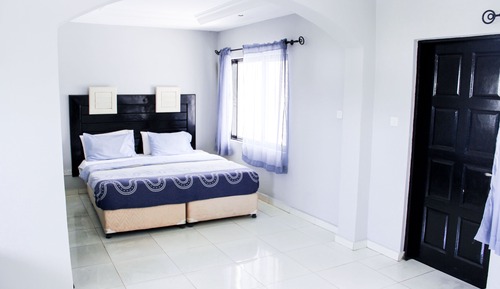 Standard Room, 1 Double or 2 Twin Beds, Pool View