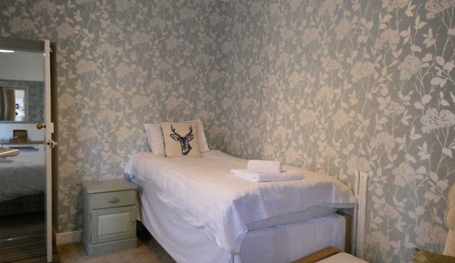 Triple Room, Ensuite (The Swale)