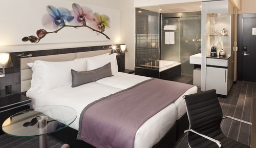 Luxury Twin Room, 2 Twin Beds, Bathtub