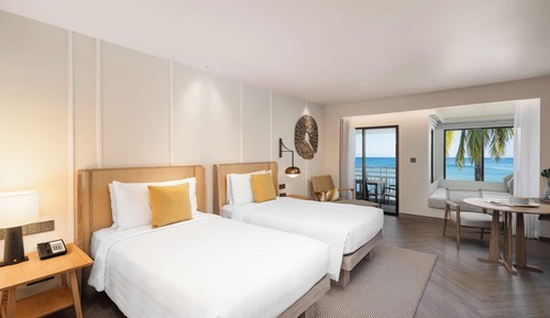 Club Room, Connecting Rooms (Lagoon)