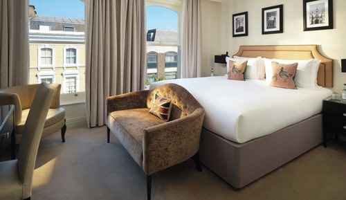 Deluxe Room, 1 King Bed