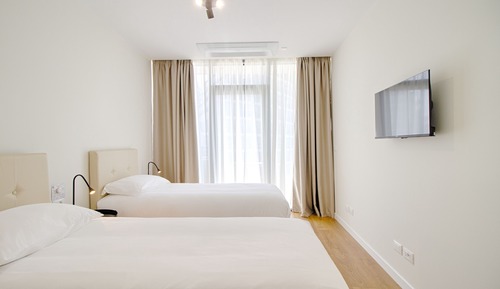 Elite Apartment, 2 Bedrooms, Lake View