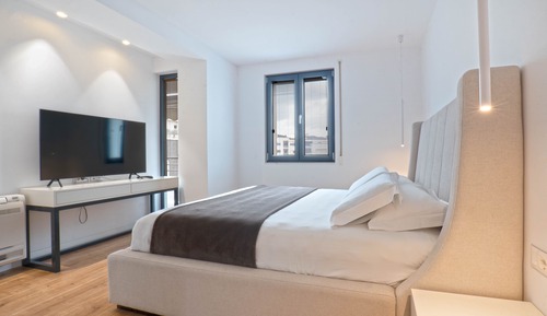Panoramic Penthouse
