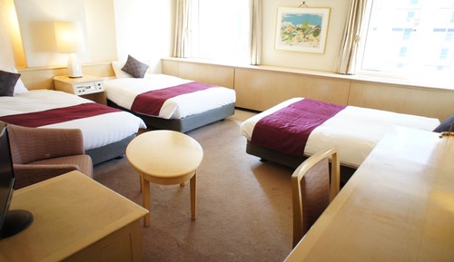 Triple Room, 3 Twin Beds, Smoking