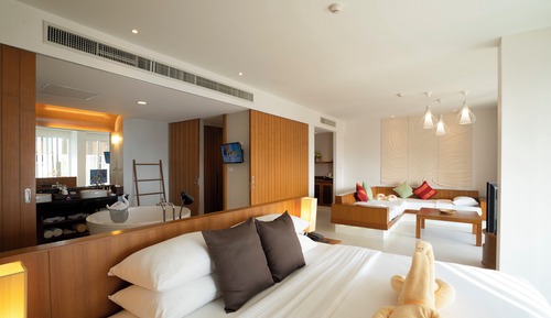Family Suite with Spa Bath (80 sq.m.)