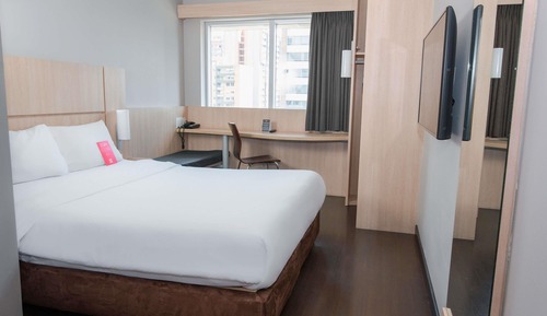 Room, Multiple Beds