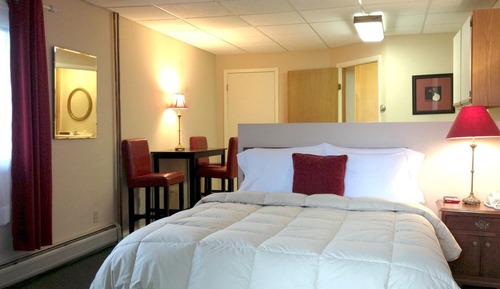 Small Suite