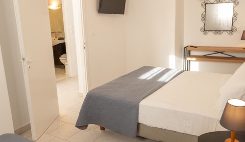 Family Room, Terrace, Partial Sea View