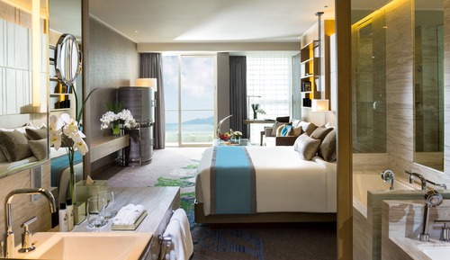 Junior Suite, 1 King Bed, Ocean View (High Floor)