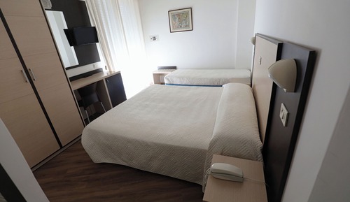 Deluxe Triple Room, Balcony, Sea View