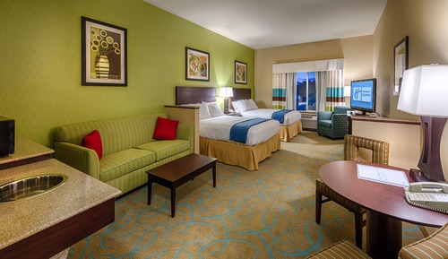 Suite, Multiple Beds
