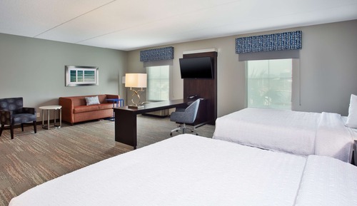 Suite, 2 Queen Beds, Non Smoking
