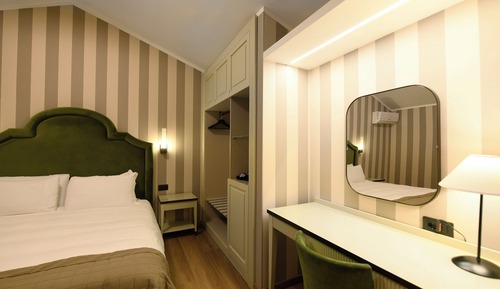 Superior Room, Park View