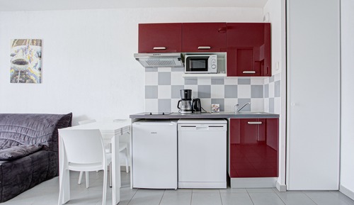 Studio, Kitchenette