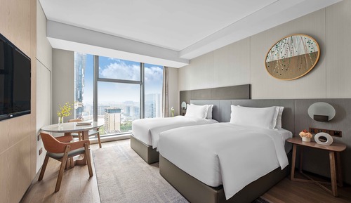 Standard Room, 1 King Bed
