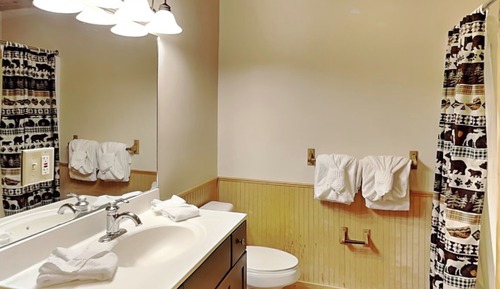 Studio (6 Bedrooms)