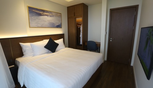 Grand Suite, Hill View
