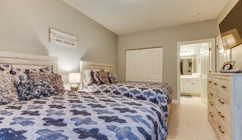 Condo, 2 Bedrooms, Balcony, Golf View (104 Cypress Point Ct - 203A)