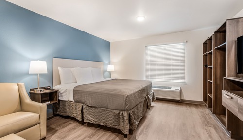 Standard Room, 1 King Bed, Non Smoking