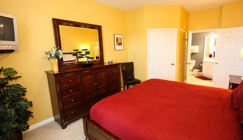 Condo (2784 Windsor Hills)